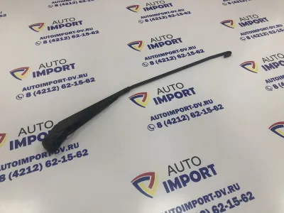Поводок стеклоочистителя заднего JCB