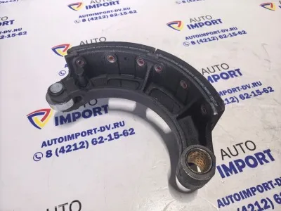 Колодка тормозная ведущего моста, нижняя в сборе JAC